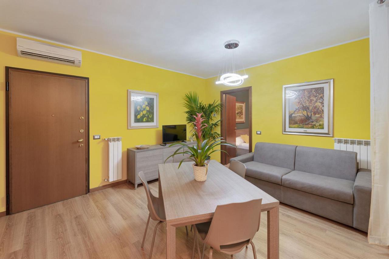 Best Way Rent - Appartamento Con Terrazzo Zona Sempione Мілан Екстер'єр фото