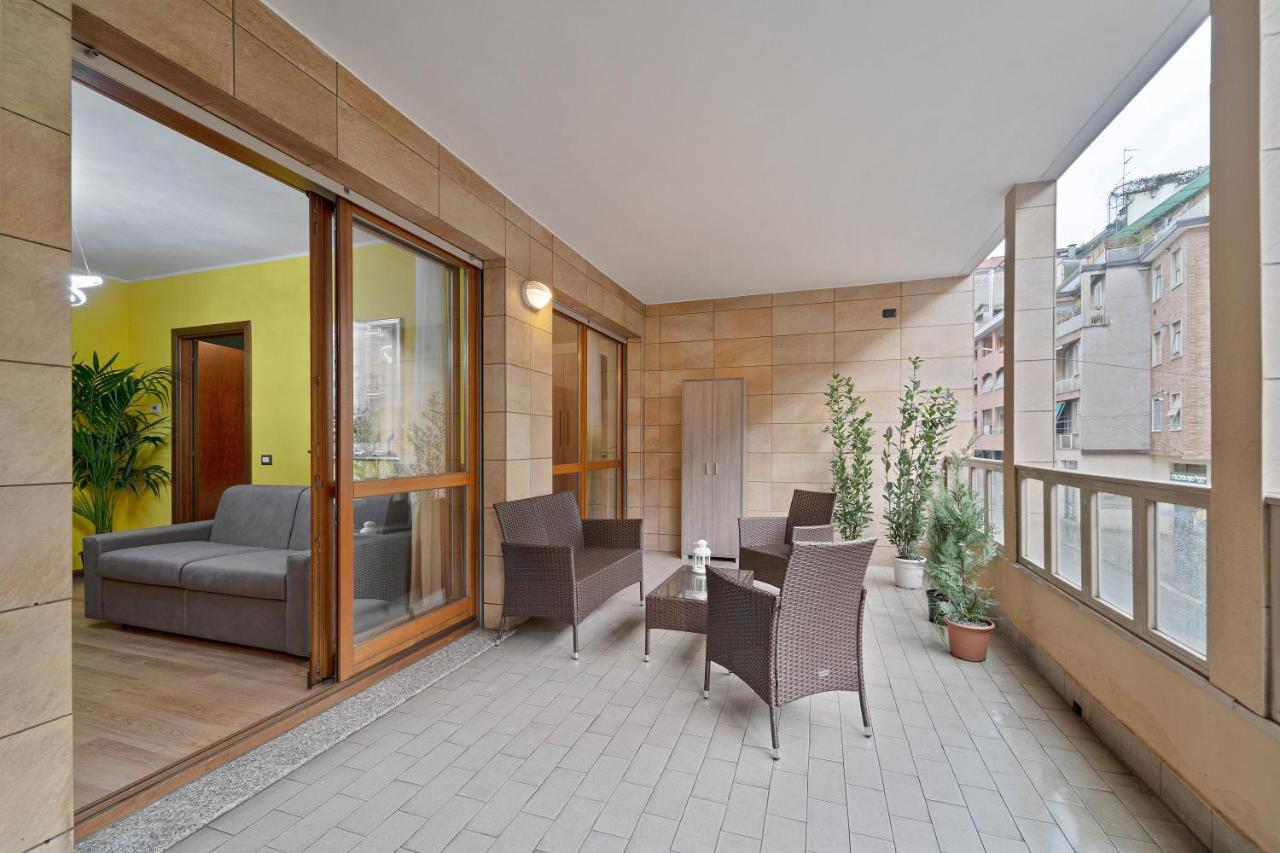 Best Way Rent - Appartamento Con Terrazzo Zona Sempione Мілан Екстер'єр фото