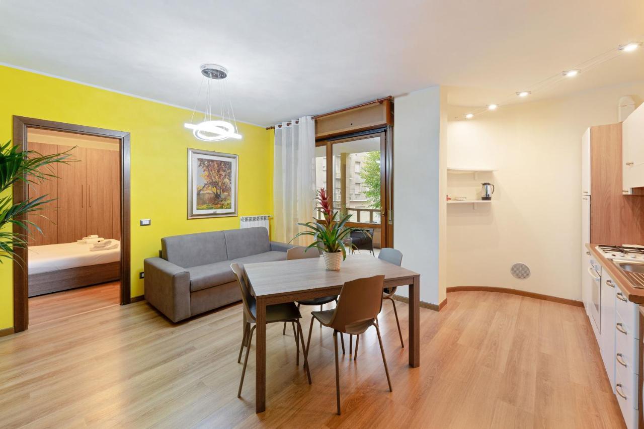 Best Way Rent - Appartamento Con Terrazzo Zona Sempione Мілан Екстер'єр фото