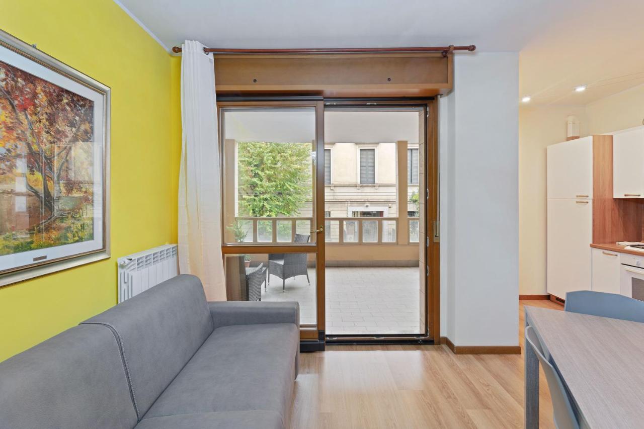 Best Way Rent - Appartamento Con Terrazzo Zona Sempione Мілан Екстер'єр фото