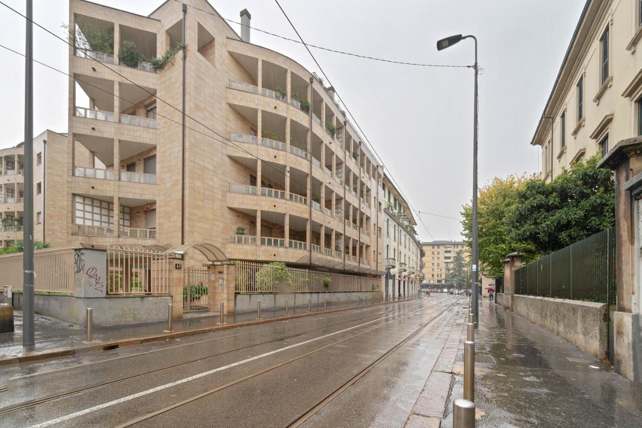 Best Way Rent - Appartamento Con Terrazzo Zona Sempione Мілан Екстер'єр фото
