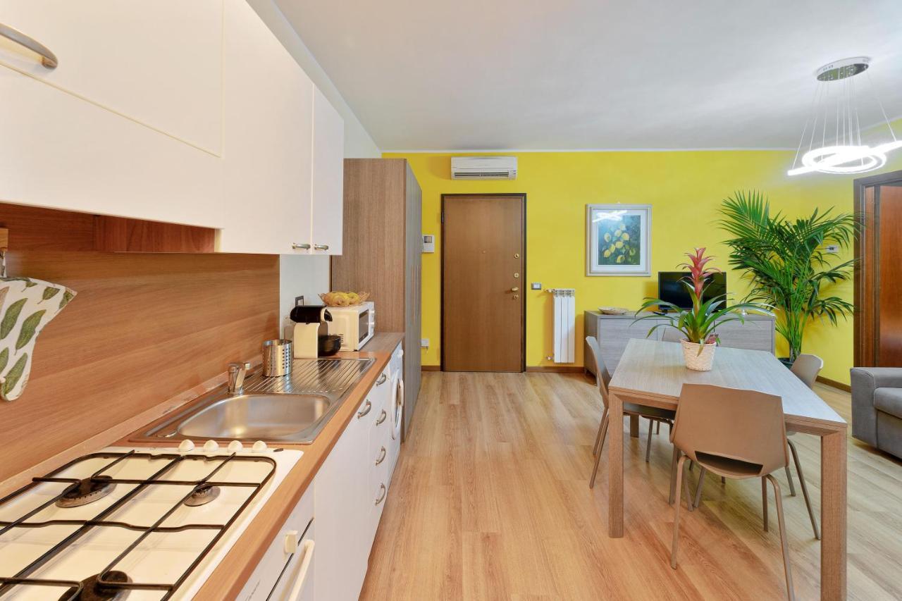 Best Way Rent - Appartamento Con Terrazzo Zona Sempione Мілан Екстер'єр фото